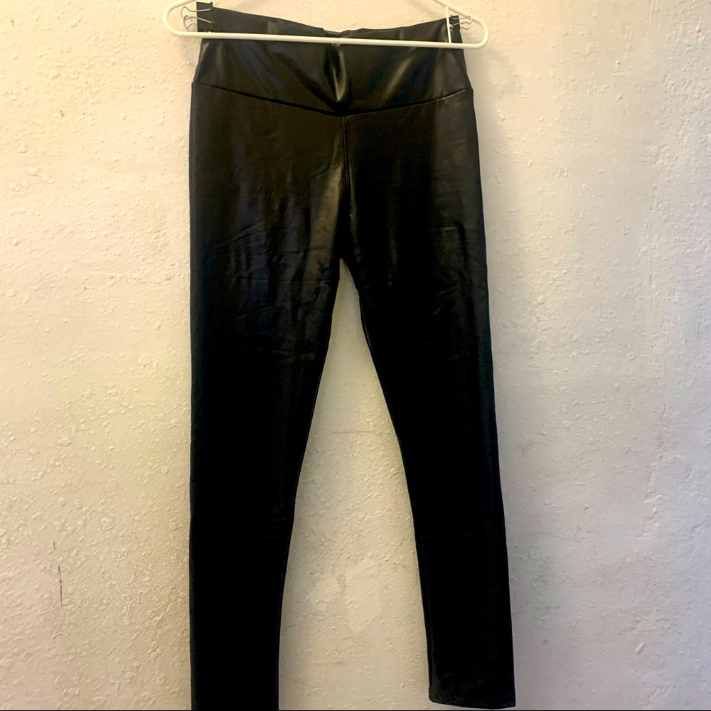 Black leggings
